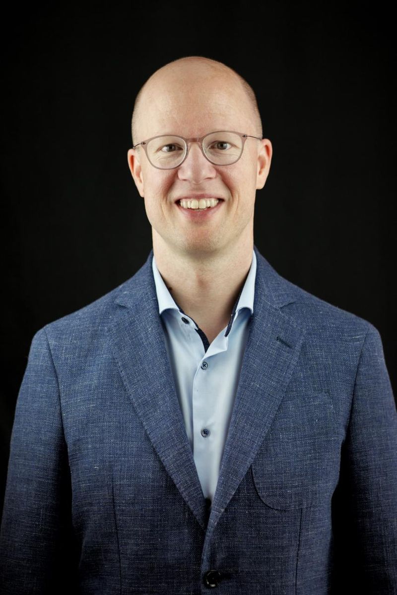 Björn Zosel, web developer and digital consultant from Luxembourg, in a professional setting
